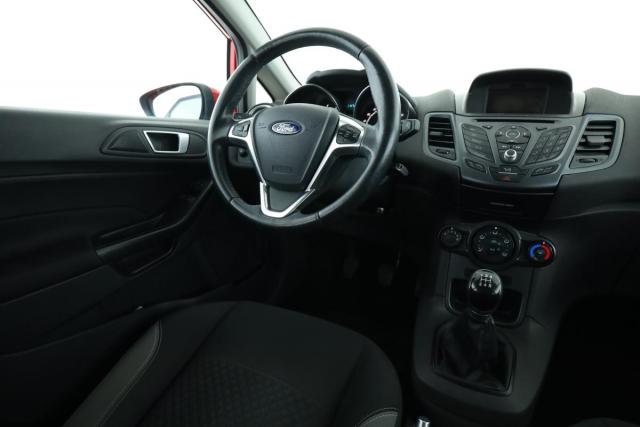 Ford Fiesta image 2
