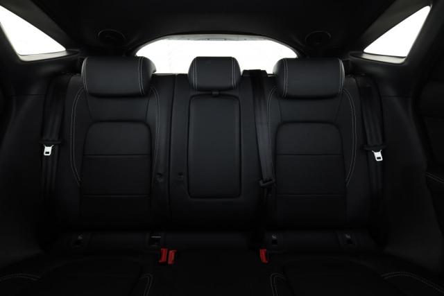 Jaguar E-Pace image 4