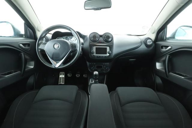 Alfa Romeo Mito image 9