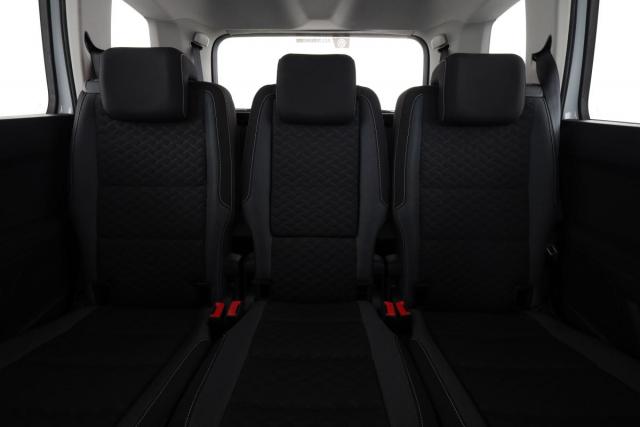 Volkswagen Touran image 2