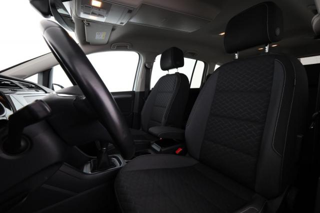 Volkswagen Touran image 5