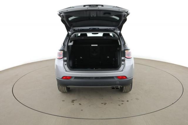 Jeep Compass image 2