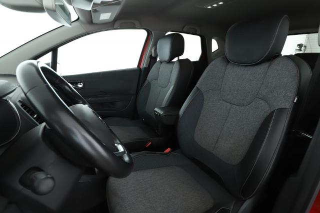 Renault Captur image 2