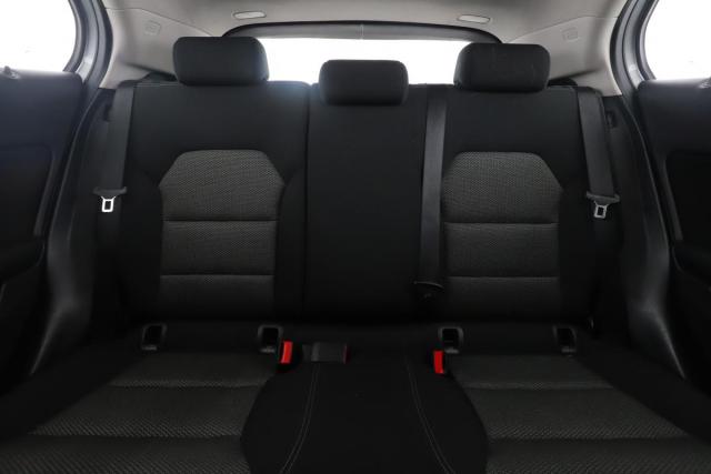 Mercedes Benz Gla image 7