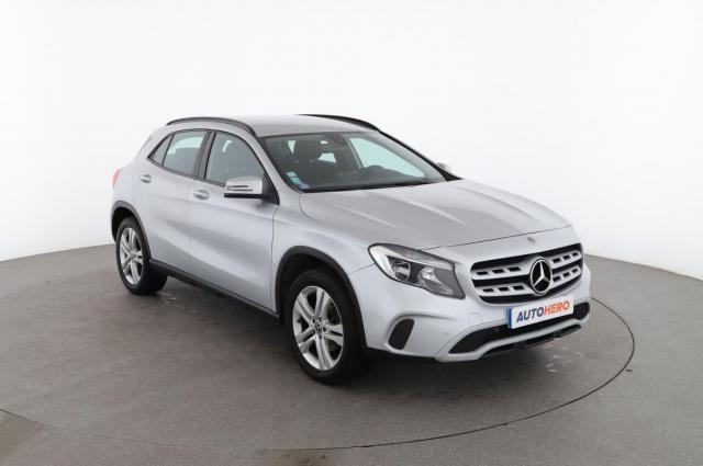 Mercedes Benz Gla image 8
