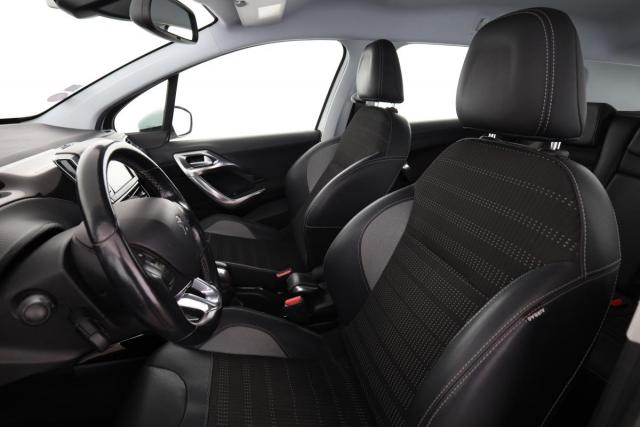 Peugeot 2008 image 7