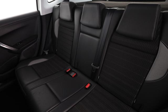 Peugeot 2008 image 1