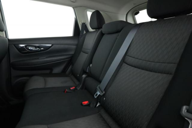 Nissan X-Trail image 3