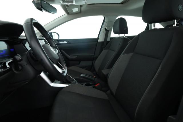 Volkswagen Taigo image 9