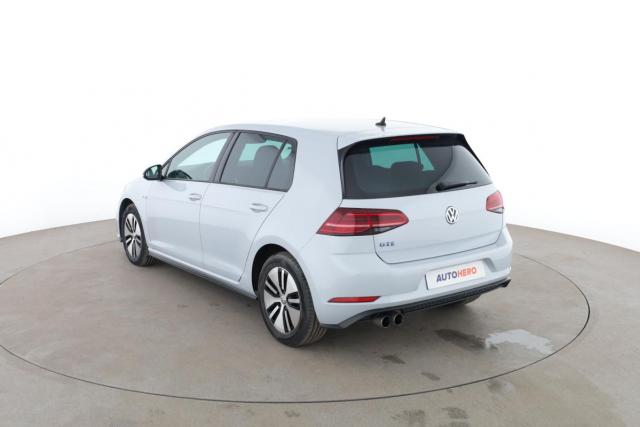 Volkswagen Golf image 8