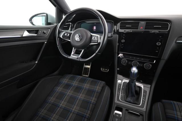 Volkswagen Golf image 4