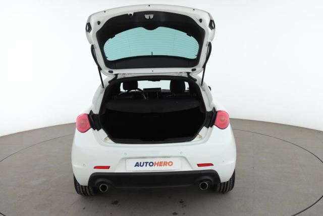 Alfa Romeo Giulietta image 4