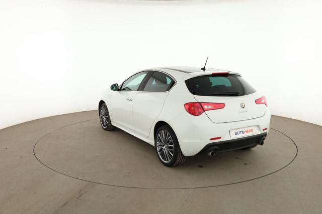 Alfa Romeo Giulietta image 7