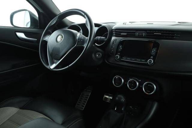 Alfa Romeo Giulietta image 3