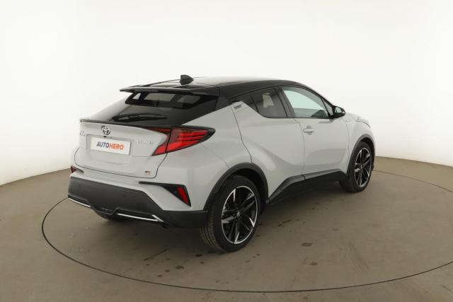 Toyota C-Hr image 6