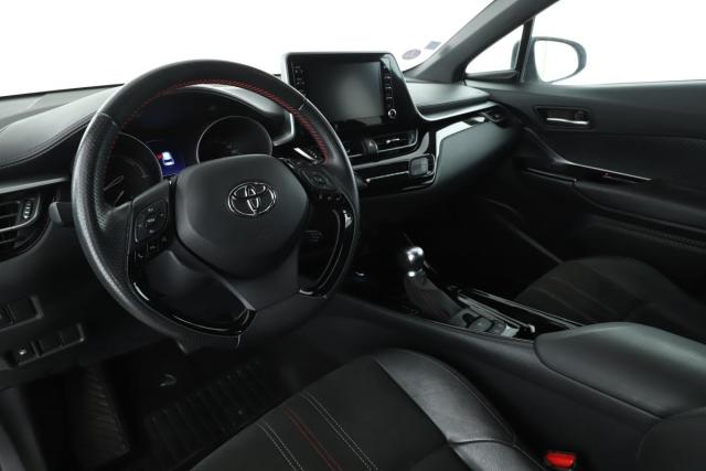 Toyota C-Hr image 5