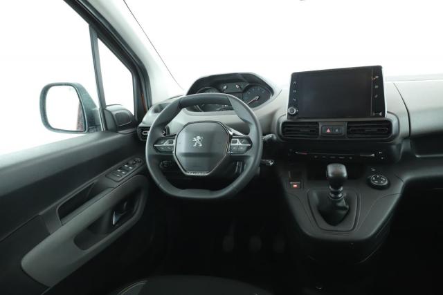 Peugeot Rifter image 8
