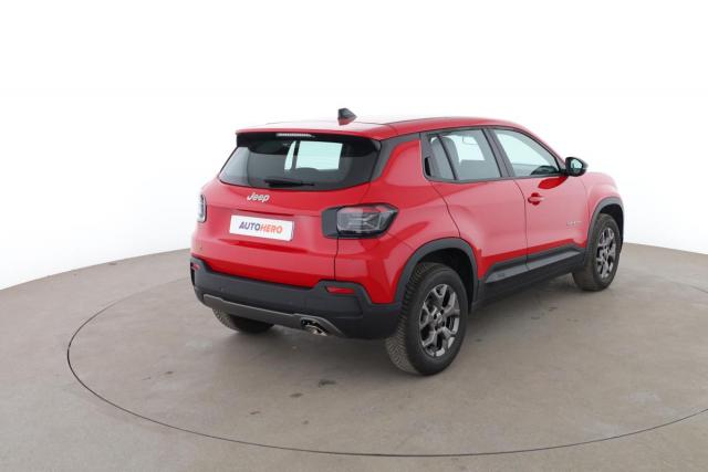 Jeep Avenger image 9