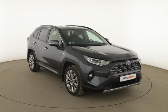 Toyota Rav4 image 8