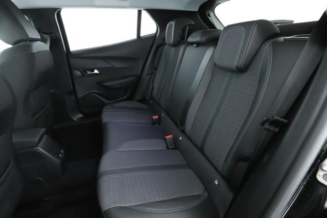 Peugeot 2008 image 2