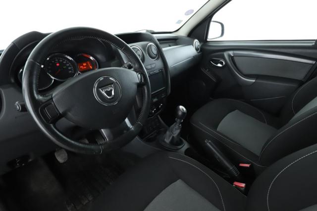Dacia Duster image 8