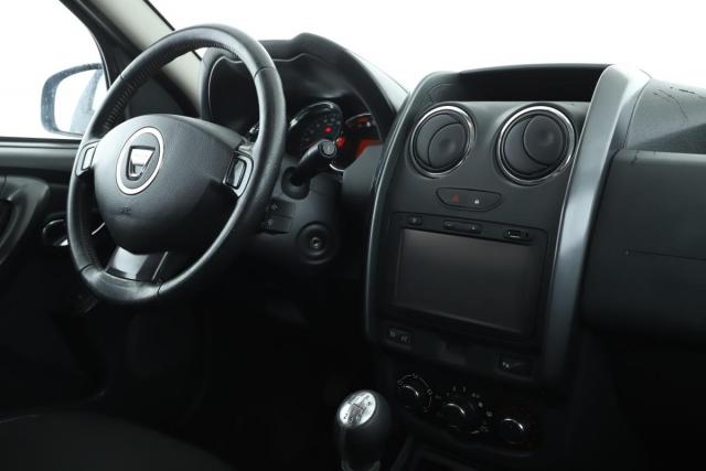 Dacia Duster image 2