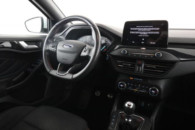 Ford Focus image 8