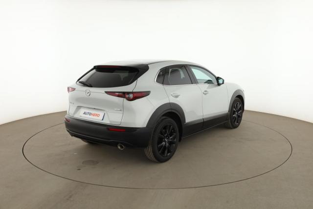 Mazda Cx-30 image 9