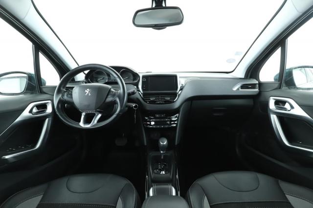 Peugeot 2008 image 5