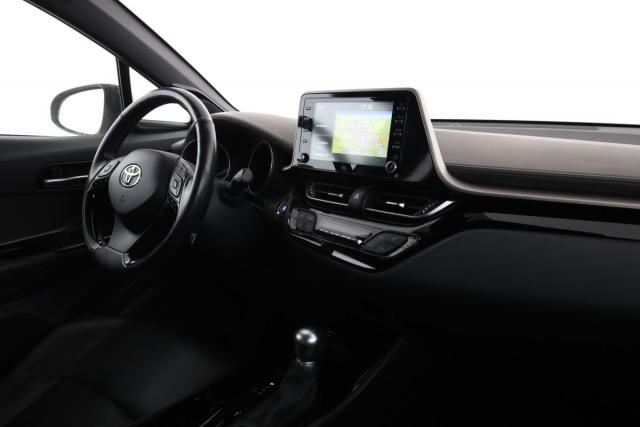Toyota C-Hr image 2