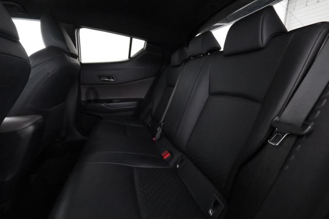 Toyota C-Hr image 4