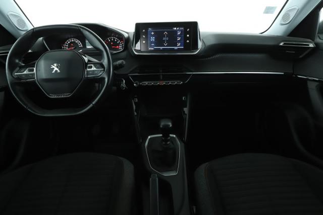Peugeot 2008 image 6