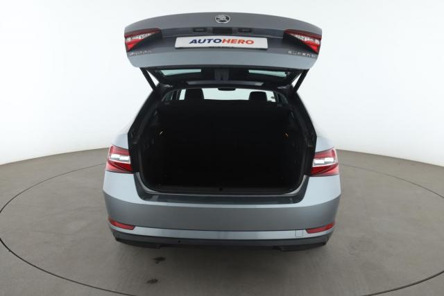 Skoda Superb image 3