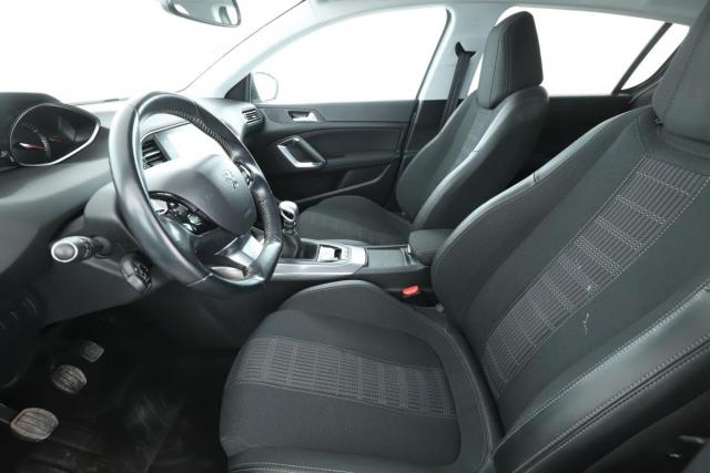 Peugeot 308 image 7
