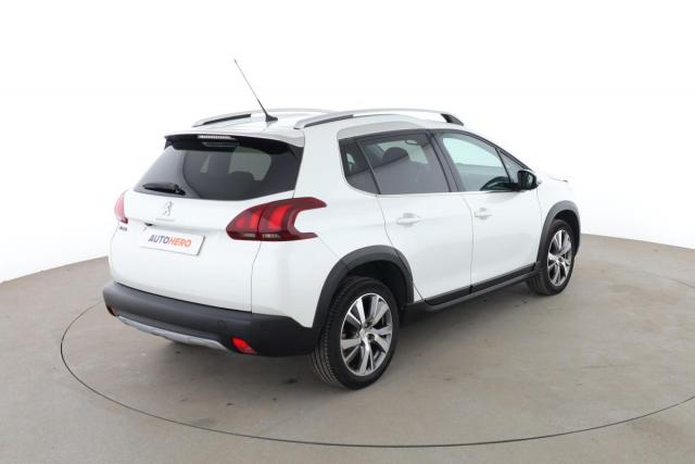 Peugeot 2008 image 3