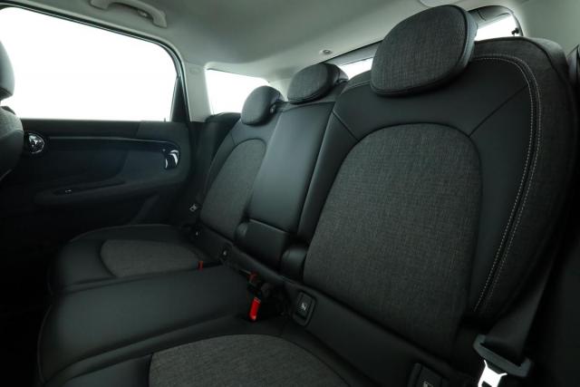 Mini Countryman image 8