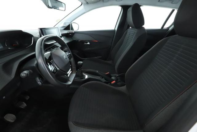 Peugeot 208 image 3