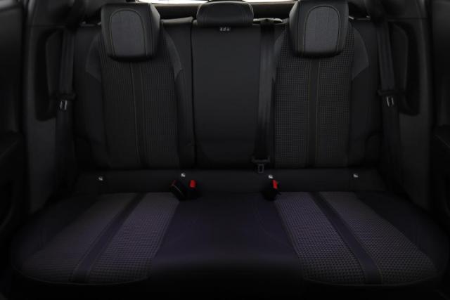 Peugeot 2008 image 7