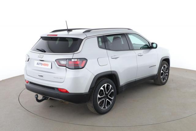 Jeep Compass image 9