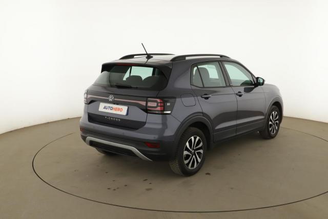 Volkswagen T-Cross image 1