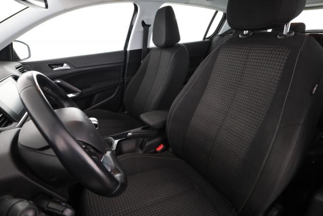 Peugeot 308 image 3