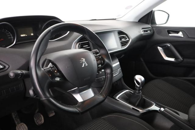 Peugeot 308 image 9