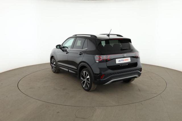 Volkswagen T-Cross image 2