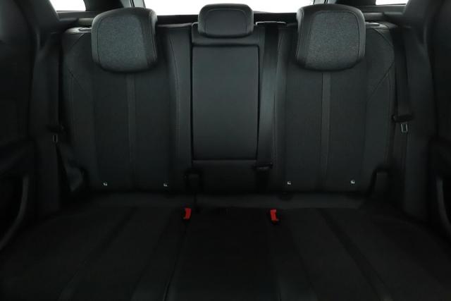 Peugeot 3008 image 8