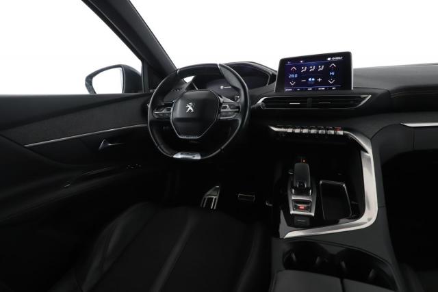 Peugeot 3008 image 2