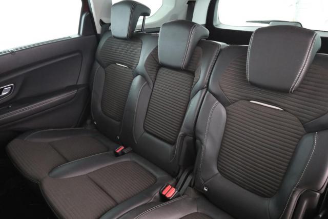 Renault Grand Scénic image 2