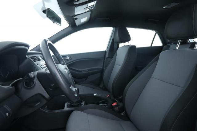 Hyundai I20 image 8