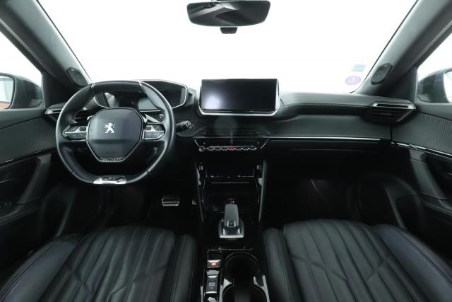 Peugeot 2008 image 8