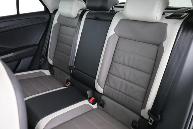 Volkswagen T-Roc image 8