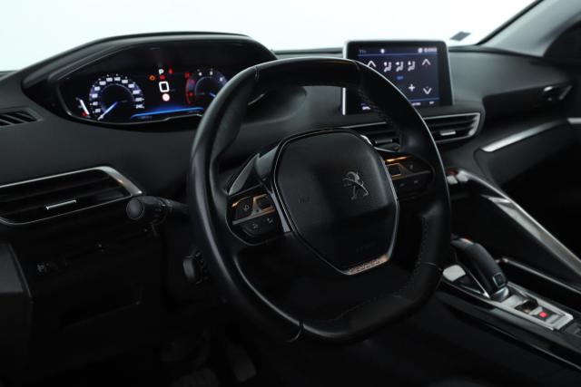 Peugeot 5008 image 8